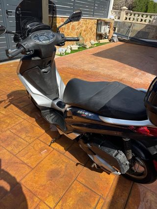 Piaggio Medley 125