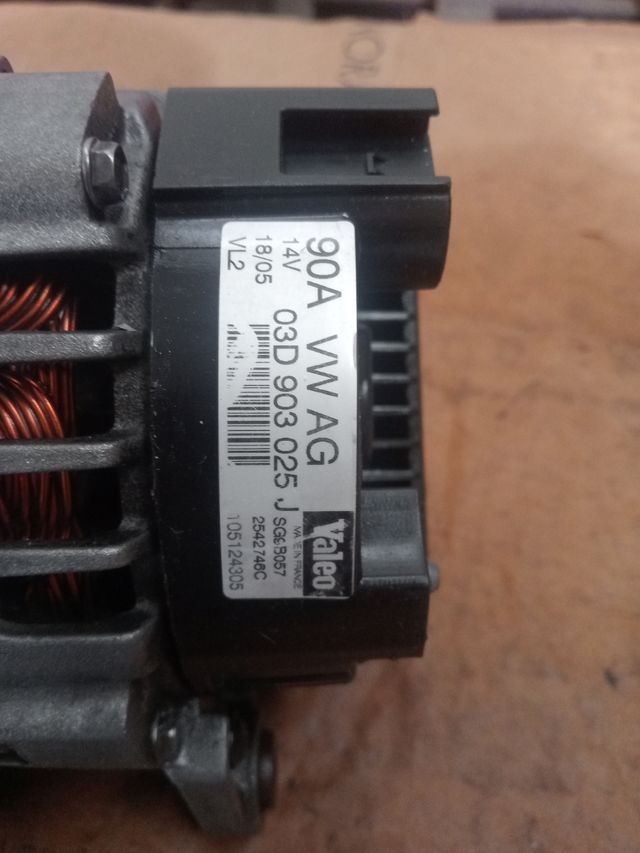 Alternador Valeo 90A VW AG