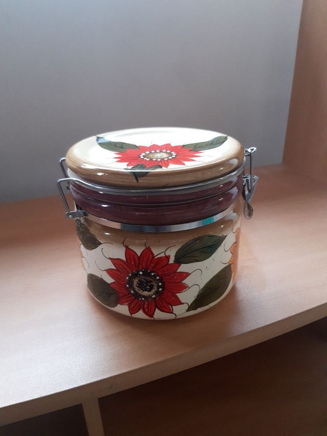 Contenitore in ceramica