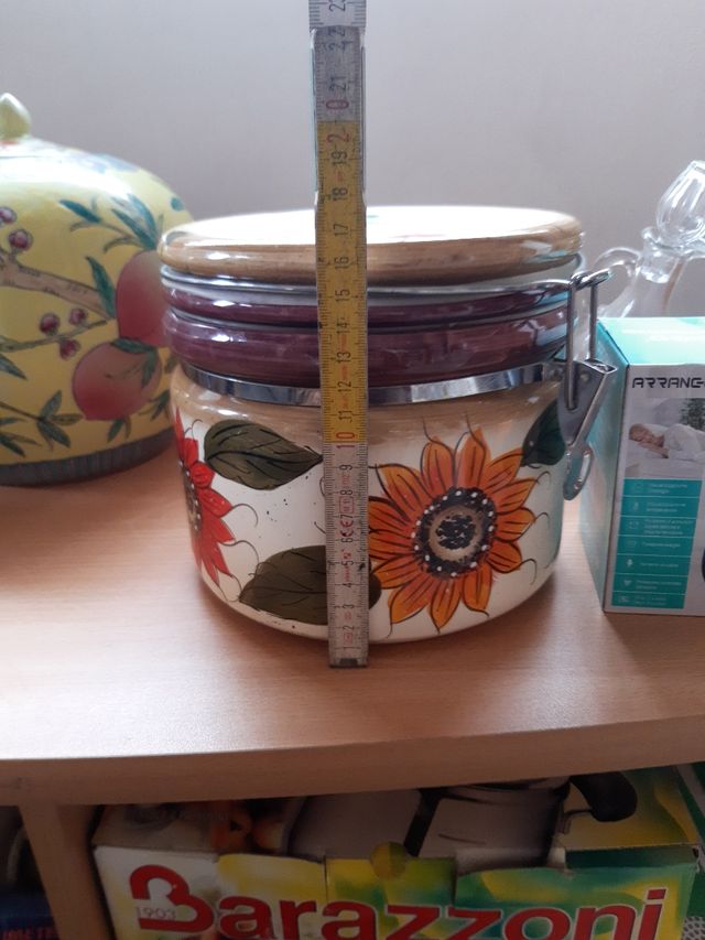 Contenitore in ceramica