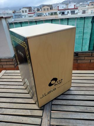 Cajón Flamenco Omeya J. Leiva con funda