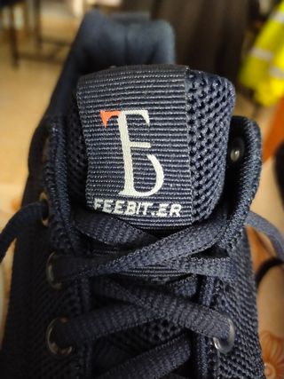 Bambas nuevas chica marca Feebit.er