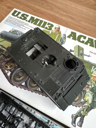 Maqueta vehiculo M113