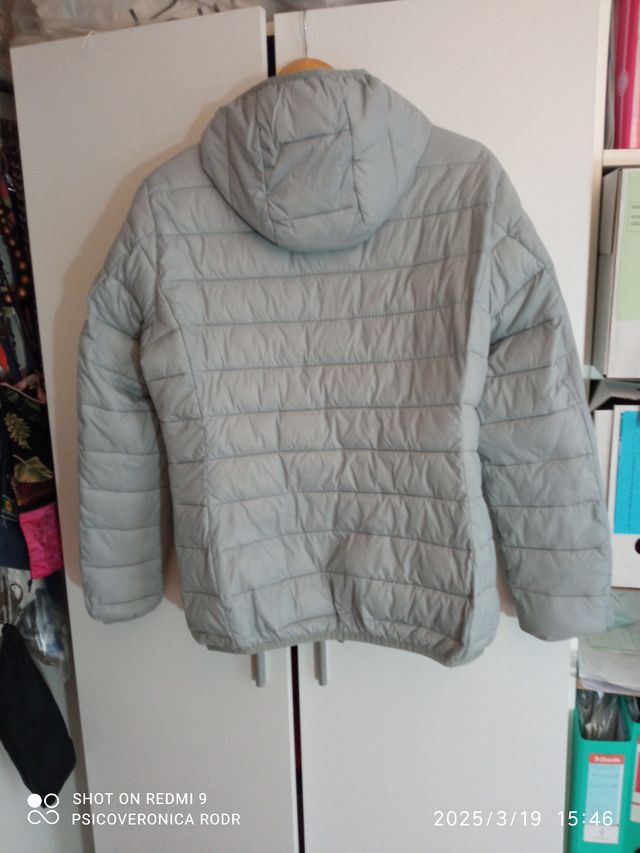 Chaqueta acolchada señora gris perla con gorro