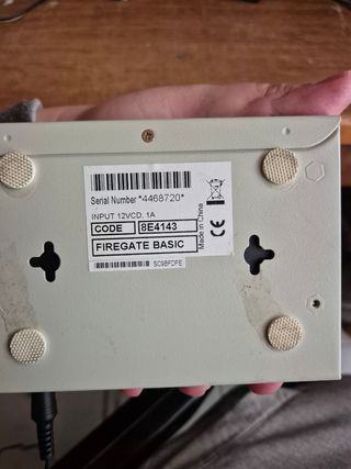 Digicom Firewall + router d link 