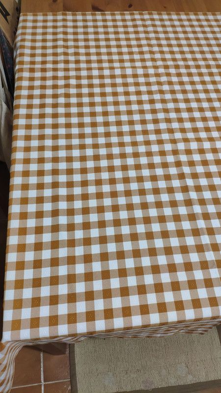 Dos manteles mesa comedor cuadros