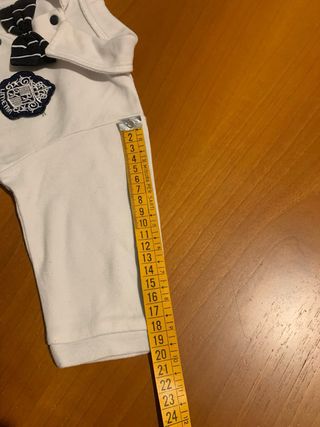 Tutina bimbo.  1 mese