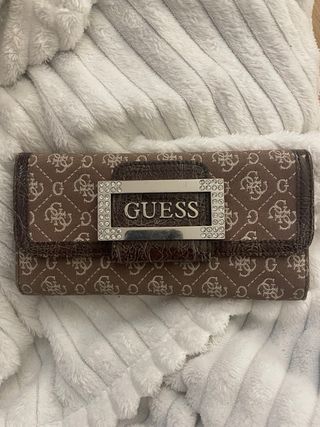 Cartera de Guess
