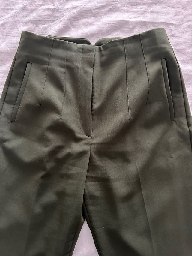Pantalon pinzas Zara