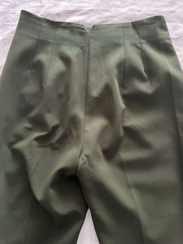 Pantalon pinzas Zara