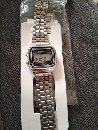 2 relojes nuevos,uno plateado y otro dorado rosado