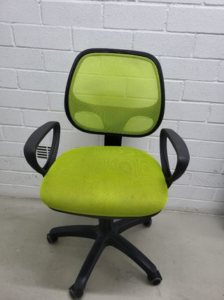 Silla de estudio con ruedas