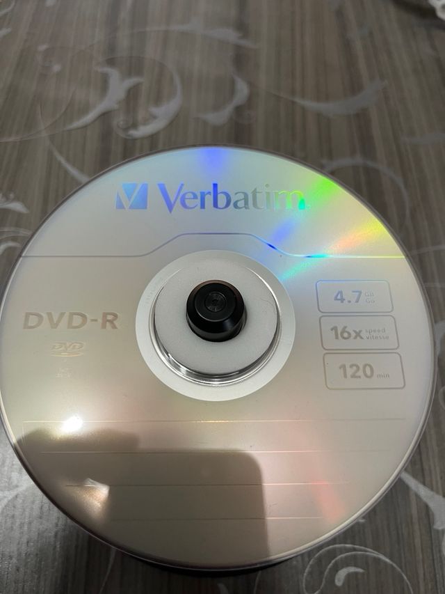 50 DVD  R