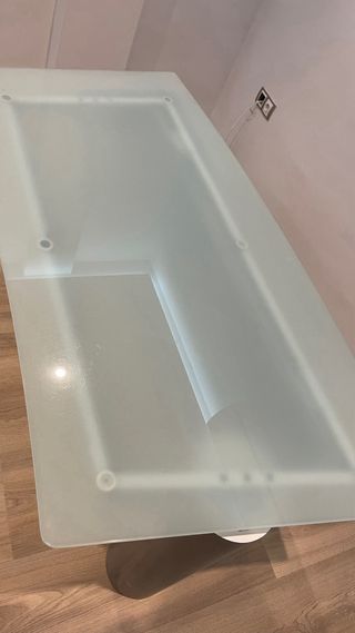 Mesa de Cristal con sus muebles