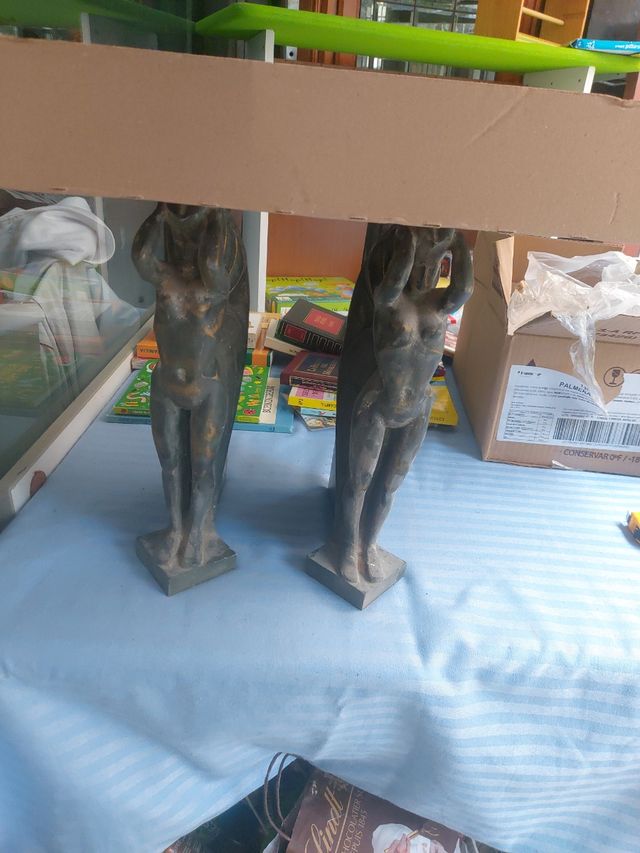 Figuras en piedra y mármol