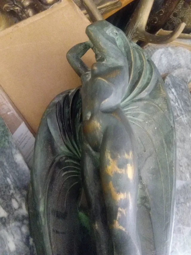 Figuras en piedra y mármol