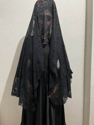 Mantilla de blonda negra