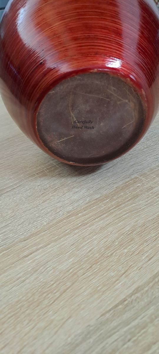 Vaso da tavolo in vetro