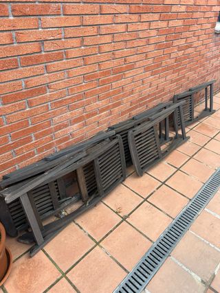 Mesa y 5 sillas jardin