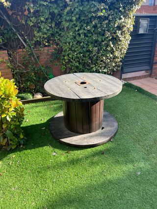 Mesa y 5 sillas jardin