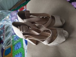 Taconazos de 11cm, beige, 5€