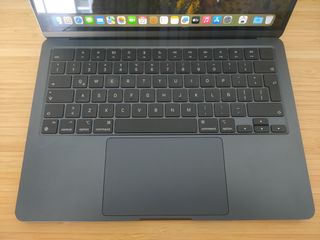 MACBOOK AIR M2 