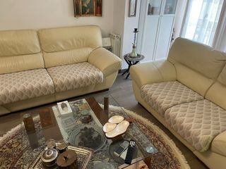 Conjunto sofás piel beige Natuzzi