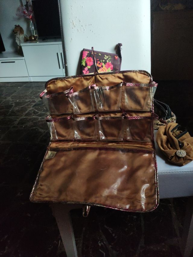 Neceser 6 usado en buen estado 