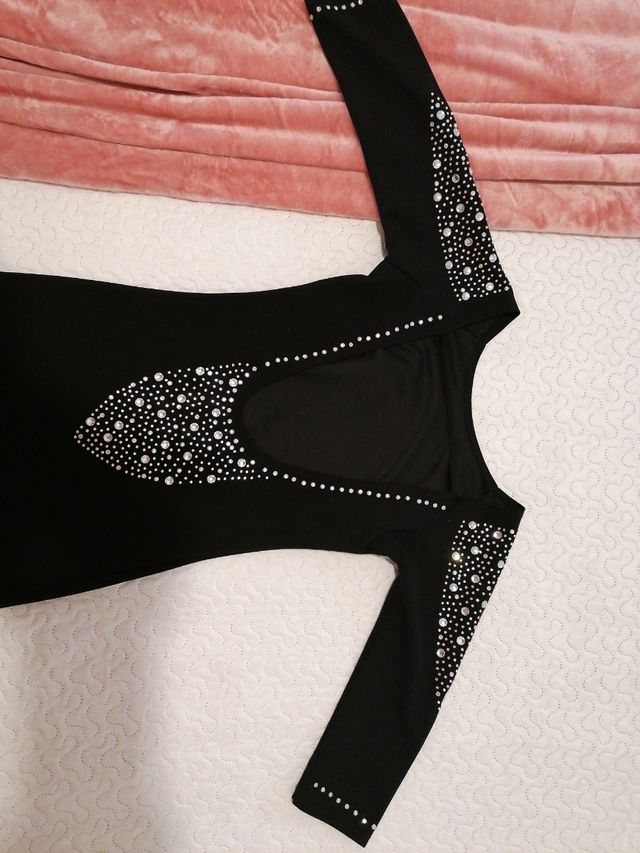 Vestido con pedrería