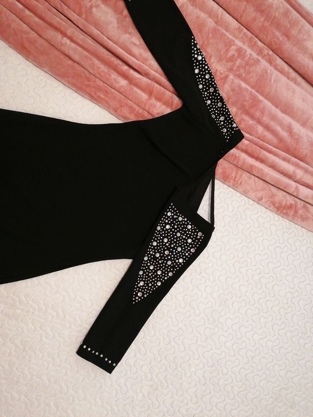 Vestido con pedrería