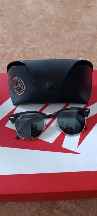 Ray-Ban clubmaster