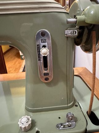 Maquina de coser SIGMA