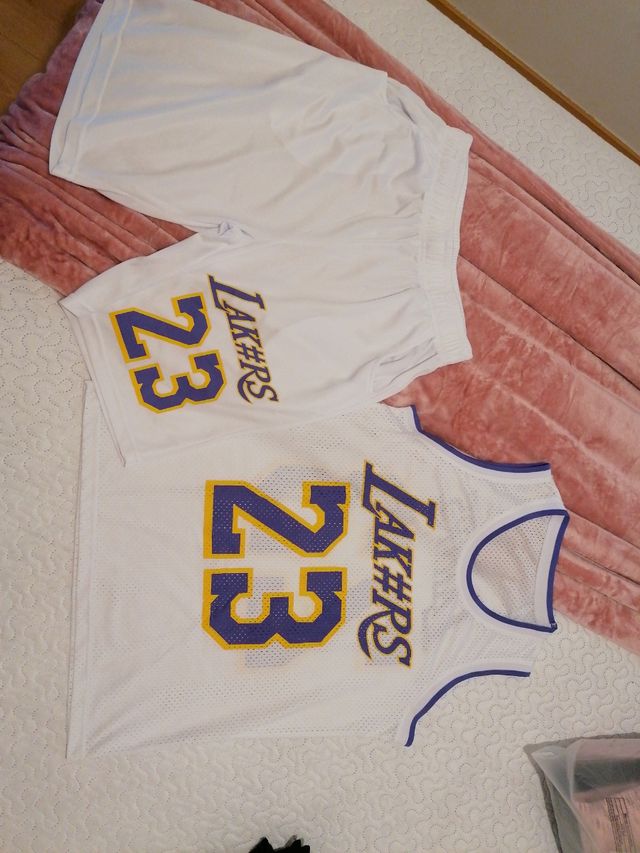 Conjunto de verano  camiseta y pantalón