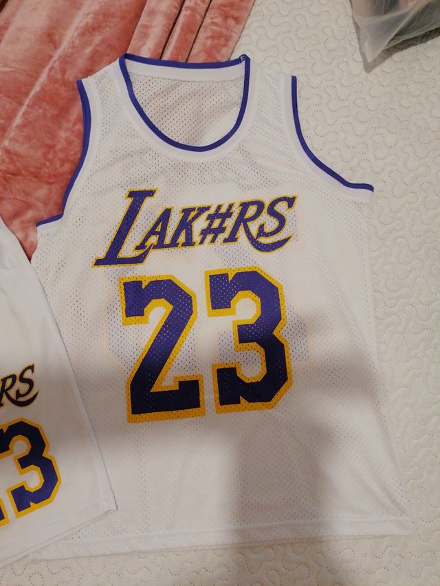 Conjunto de verano  camiseta y pantalón