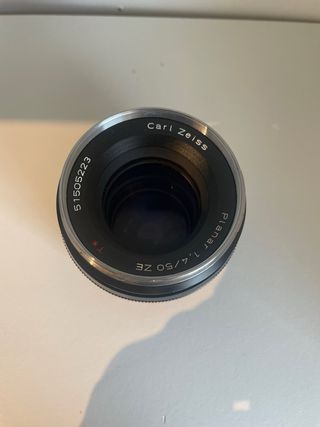 50mm Carl Zeiss Planar 1.4