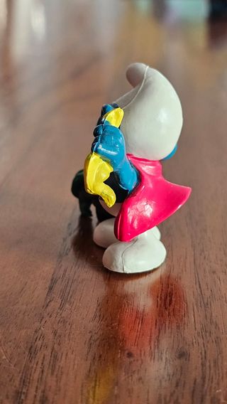 Puffo prestigiatore. The smurfs