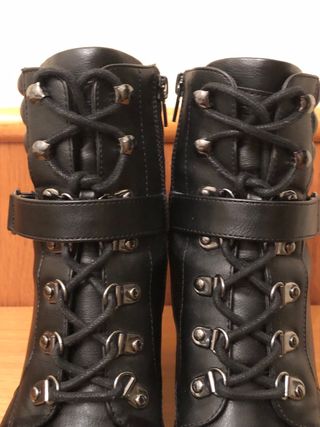 GUESS  Botines tacon 36