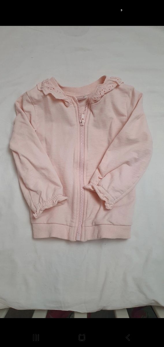 Sudadera rosa con cierre
