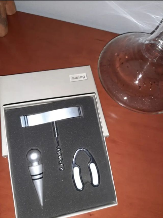 Ser de vino + decantador A ESTRENAR