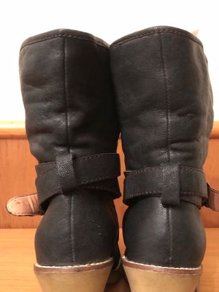 ADOLFO DOMINGUEZ  Botines tacon 39