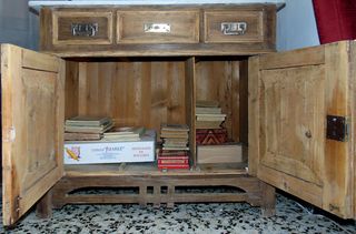 EXCLUSIVO MUEBLE-LAVABO DEL SIGLO XIX.