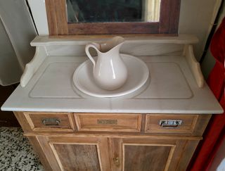 EXCLUSIVO MUEBLE-LAVABO DEL SIGLO XIX.