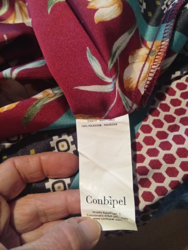 Abito primaverile nuovo