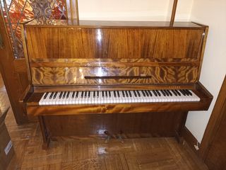 PIANO CHERNY