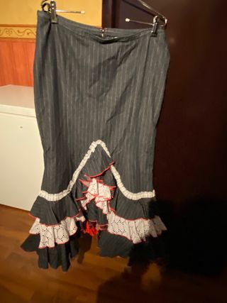 Conjunto falda rociera vaqueratop blanco perforad