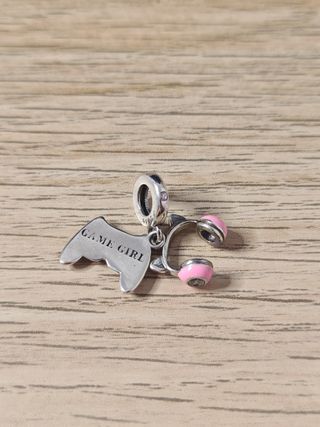 Charm de plata gamer gato mando