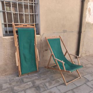 Hamacas antiguas plegables de madera perfectas