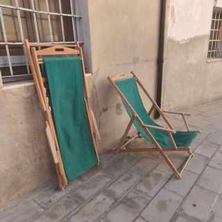 Hamacas antiguas plegables de madera perfectas