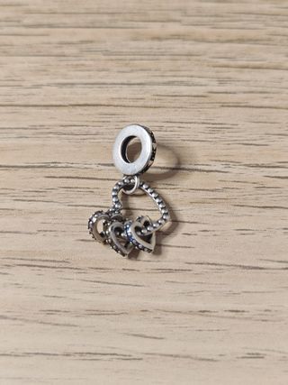 Charms de plata corazón de triple amor