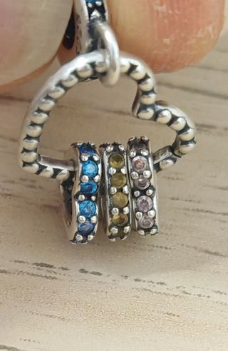 Charms de plata corazón de triple amor